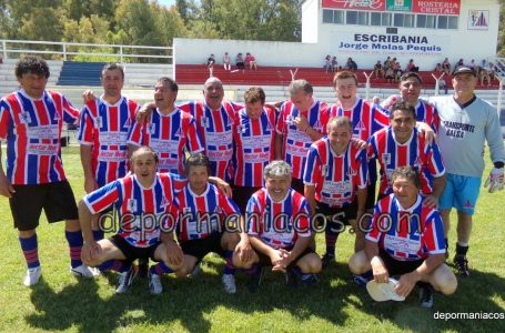 Veteranos // Estudiantil FINALISTA de Super Senior. Además se jugaron instancias de cuartos de Senior y Maxi Senior