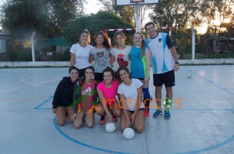 Con la mente en el Torneo Federativo: El Cesto de Estudiantil comenzó una nueva temporada y jugó su segundo amistoso