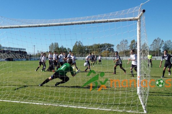 INFERIORES // Una victoria y 2 derrotas para el albo. Todos los números de la 5°
