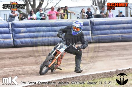 Castenses bi-campeones en el campeonato bonaerense de Speedway en Bolivar