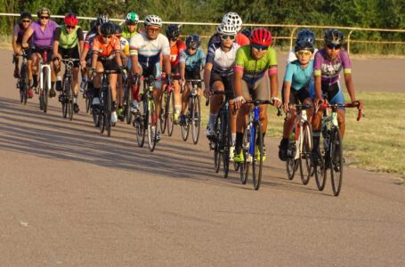 Concentración del ciclismo en Santa Rosa y Toay