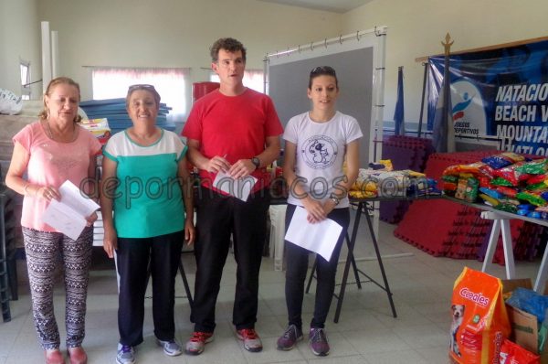 Clásico solidario: Se entregó la recaudación a instituciones. Muchos alimentos y $2.889