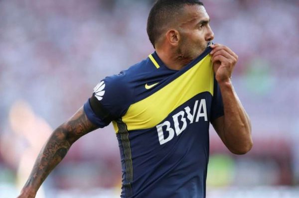 Boca festejo en el Monumental, mientras River se hunde