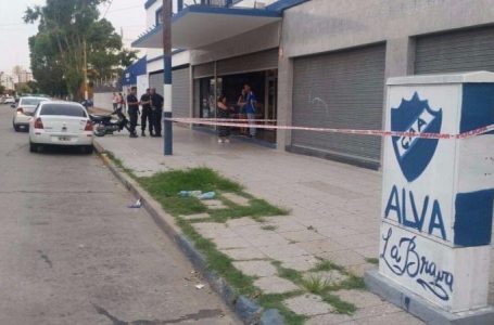 Federal A // Sigue la locura barrabrava: La presentación del DT de Alvarado terminó con un herido de bala