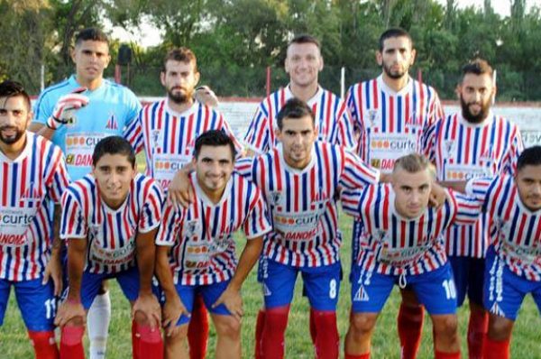 Estudiantil ganó en Pico su segundo amistoso