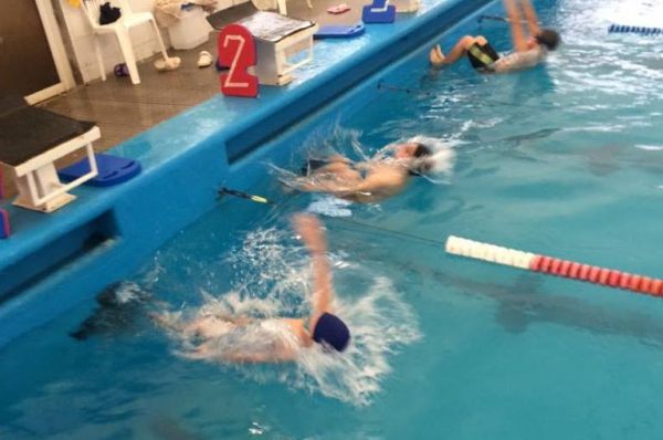 Competencias de Natación en Pico: 11 castenses participaron de la jornada