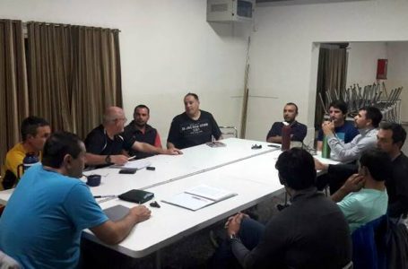 Reunión clave del Ciclismo Pampeano con Almudevar, en la que participó Simik, a cargo de la Escuela de Castex