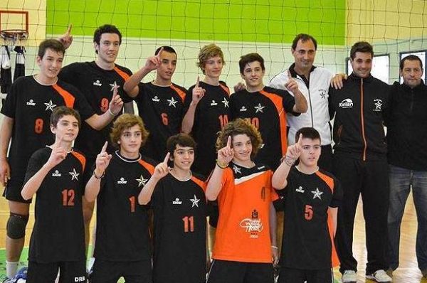 VOLEY // Victorias de Racing en la Liga Provincial y castenses en el Campeonato Argentino Sub 15