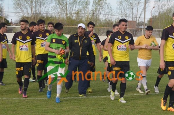 Una sana costumbre: Racing no lo pudo liquidar y la U se llevó los 3 puntos