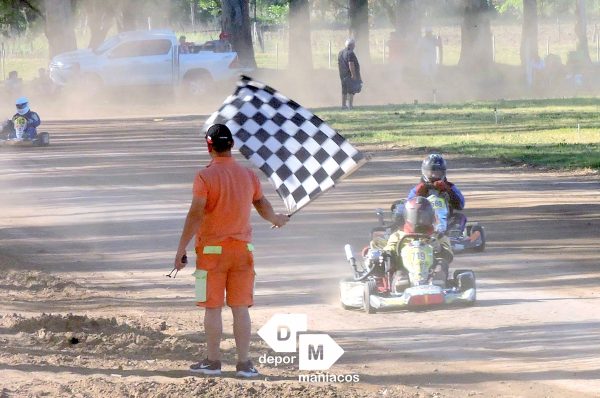 Con castenses en pista, vuelve el Karting