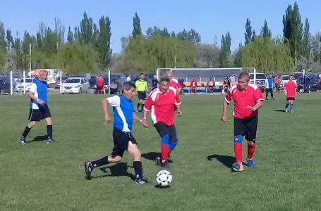 Veteranos de Santa Rosa confirmaron la vuelta con la Copa Banco de La Pampa Julio César “Loro” Fernández