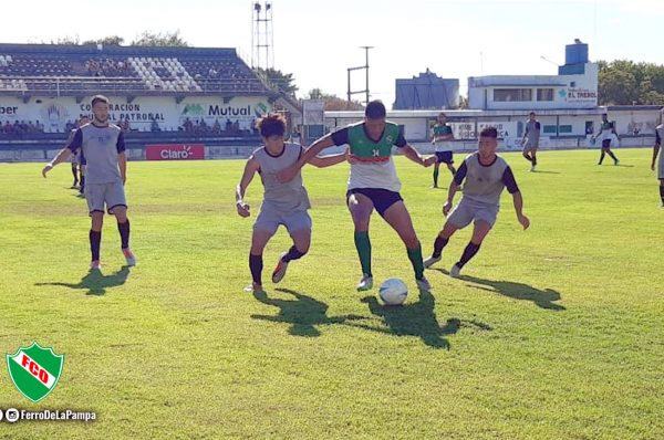 Racing jugó amistoso contra Ferro del Federal