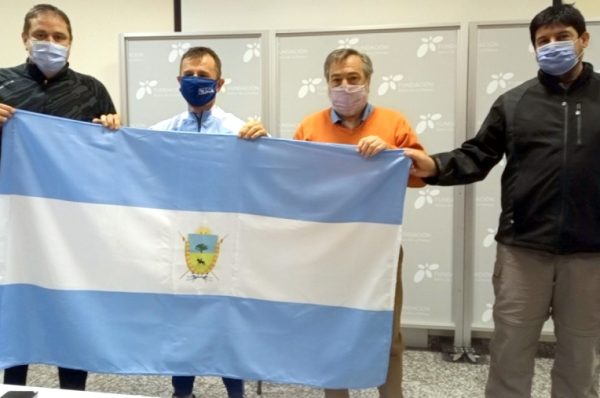 Reconocen a deportistas pampeanos que compiten en Tokio 2020