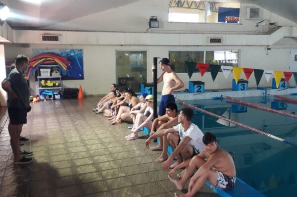 Deporte adaptado: concentró la natación