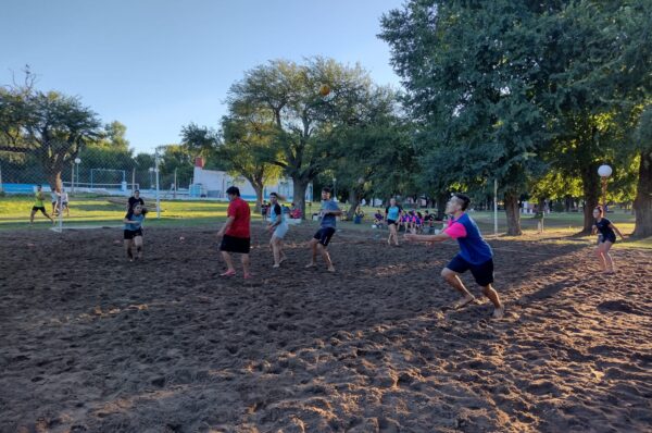 Juegos Evita: prueba del beach handball