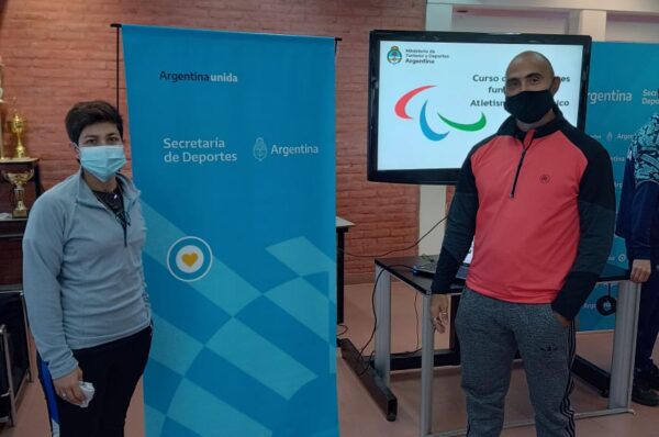 Entrenadores se capacitaron sobre evaluación de atletas