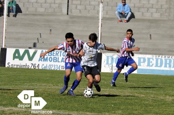 Torneo Apertura: En la fortaleza, fue empate en el clásico de Sub-20