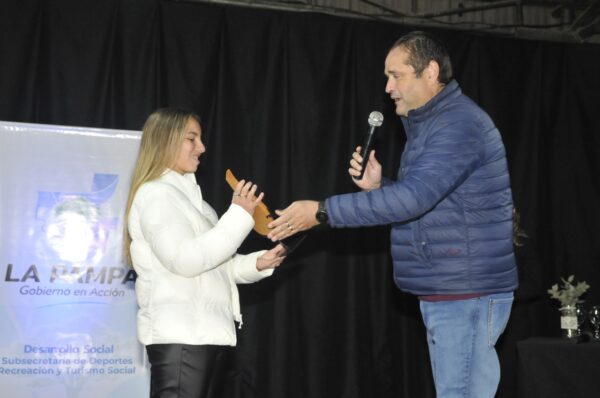 Nuevo reconocimiento a deportistas pampeanos destacados