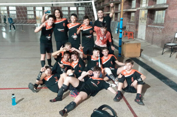 Vóley: La sub-14 de Racing se consagró Campeón en Rosario