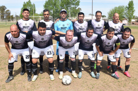 Veteranos: Racing goleo a Ferro de Alvear y Estudiantil empato con