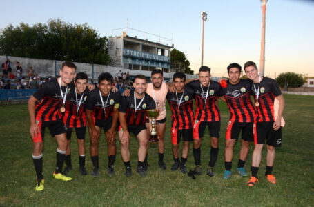 Metileo, campeón del Extra en la Liga Municipal de Fútbol