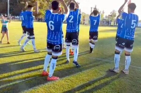 Racing ganó y sigue haciendo historia en el Federal Amateur