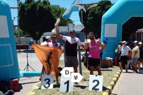 Villalva y López se destacaron en la 1ra fecha del Campeonato Pampeano de Triatlón