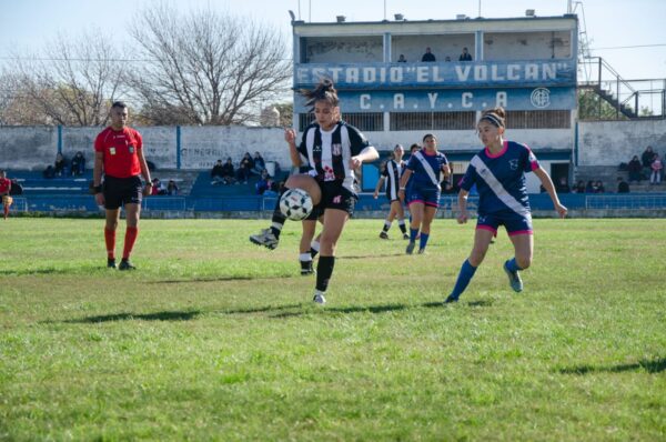 Fútbol femenino: apoyo de Gobierno para los equipos en la Copa Federal