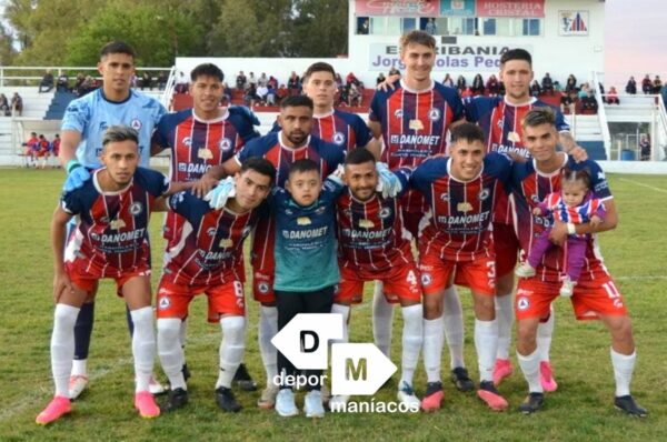 Con dos menos, Estudiantil le ganó a Jorge Newbery por los cuartos de Copa Liga