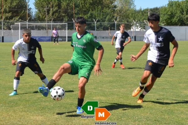 Ferro y Racing no se sacaron ventajas y siguen en lo más alto del Preliminar