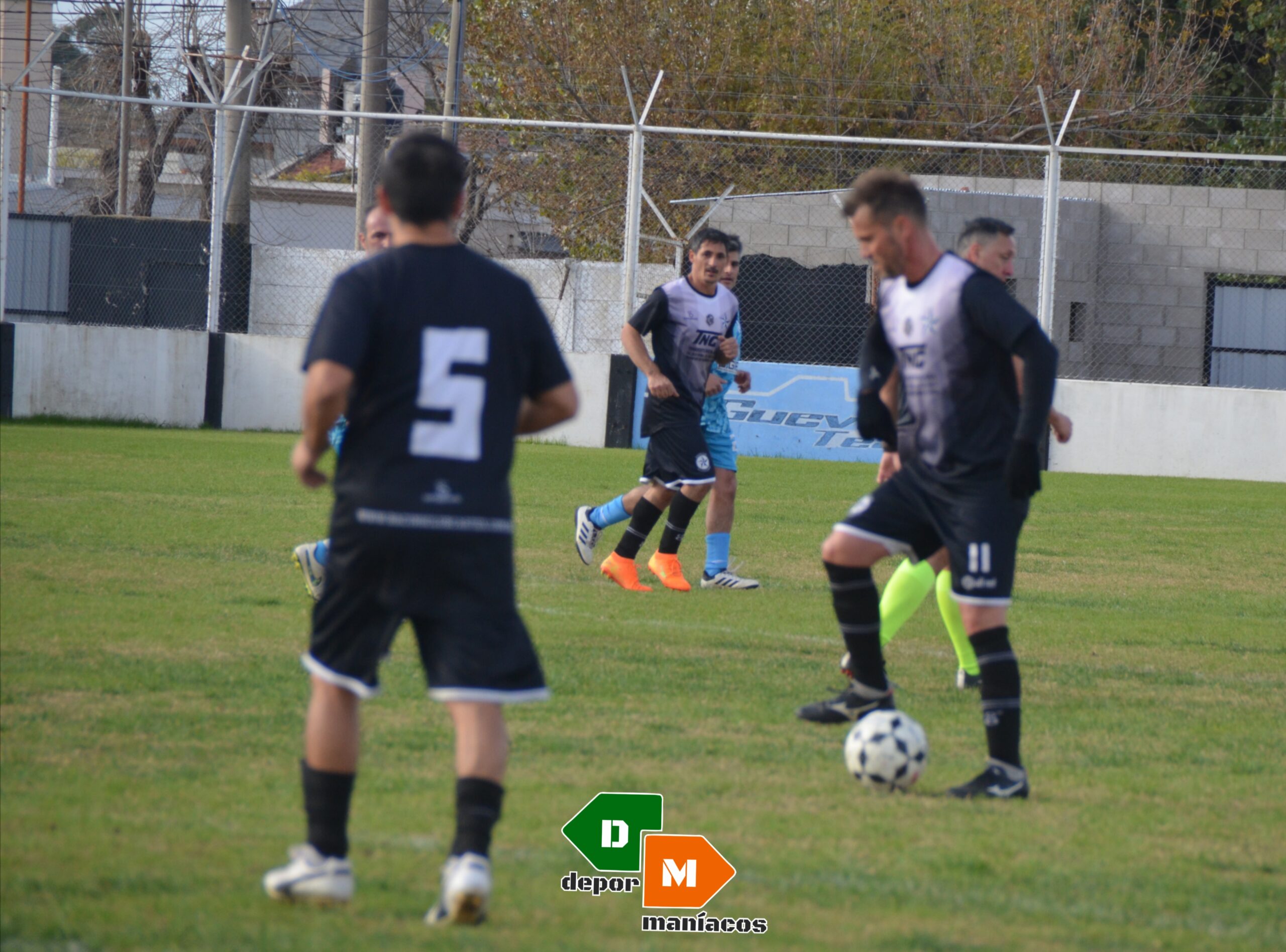 Veteranos: Racing ganaba, pero se suspendió…
