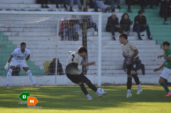 Racing cayó en el Coloso, ahora All Boys y Ferro (R) son líderes