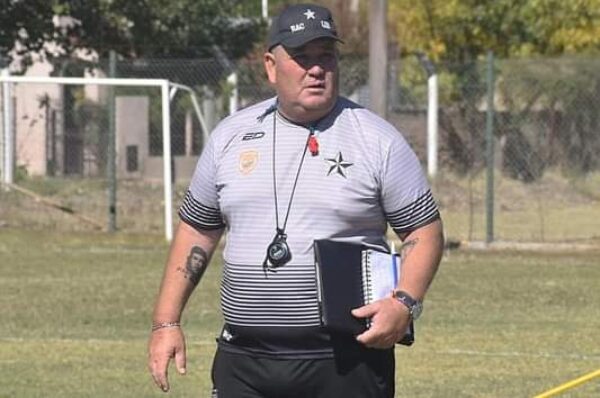 Leguizamón dejo de ser DT de Racing