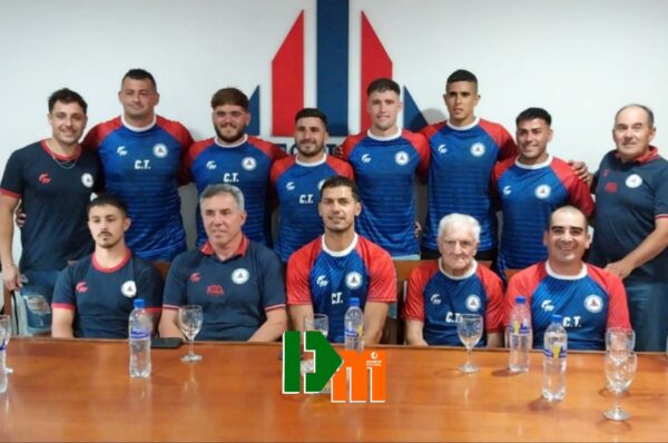 Estudiantil presentó en Conferencia, al plantel y Cuerpo Técnico